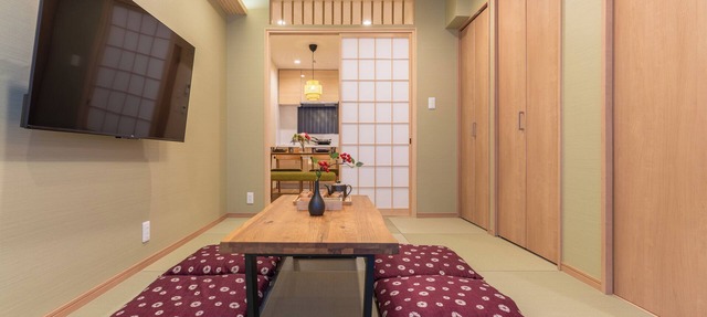 Campaigning|4min from station|Free parking|Japanese style|Two baths, two toilets, detached house|Kansai-Kyoto direct access|Namba near Amikin. Tsutenkaku. Shinsai in 大阪市