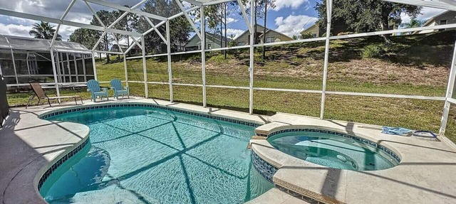 Capteeva Villa - Private Pool/Spa, 24/7 Support! in Davenport