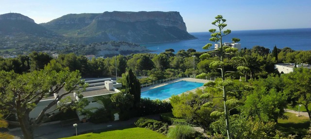 Cassis 62m2 + Balcony 10m2, Air Conditioning, Panoramic Sea View, Pool, Tennis in Cassis