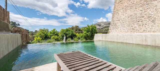 Chalet 'Ses Llebres' with Private Pool, Wi-Fi and Air Conditioning in Bunyola