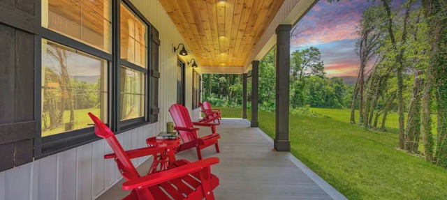 Charming 2-bedroom cottage with Hot tub, Fire Pit, WiFi, AC in Walland in Walland