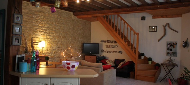 CHARMING CAEN STONE HOUSE 150 M FROM THE SEA/WIFI/VELOS in Lion-Sur-Mer