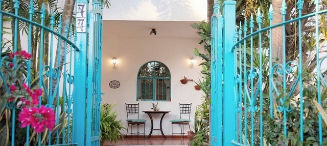 Charming casa, 1 block to the beach- safe, quiet, excellent wifi, AC in Punta de Mita