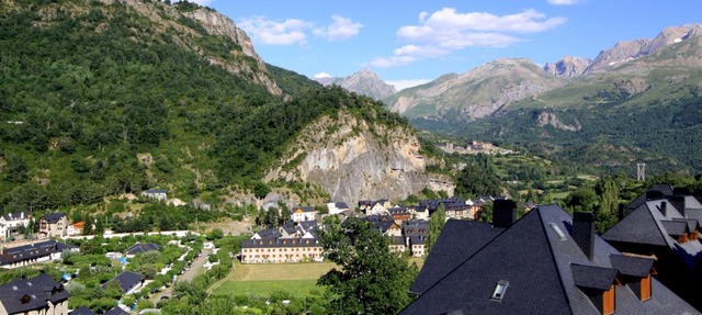 Charming Escarrilla in Escarrilla