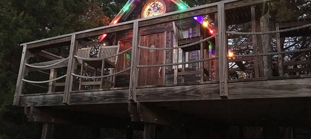 Charming Waterfront Treehouse in Kaufman Texas in Kaufman