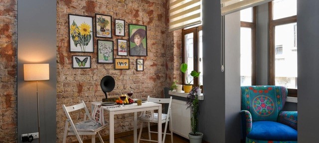 Chic 1-bedroom apartment with WiFi, AC in amazing Istanbul in İstanbul