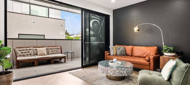 Chic Home with BBQ & Outdoor Dining in Carnegie