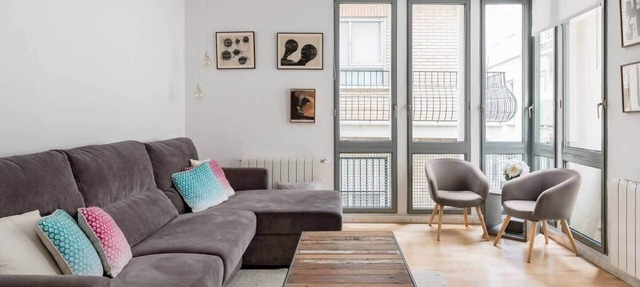 City Center Apartment With Shaded Terrace in Valencia