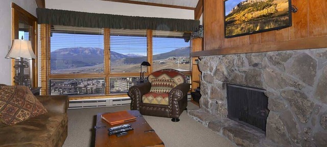 Columbine 2304 in Crested Butte
