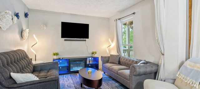 Comfortable 5br home w/lake views & tranquil sunrises in Trufant