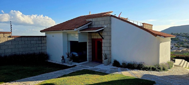 Comfortable, amplia y moderna casa familiar con vista a Pena de Bernal in Bernal