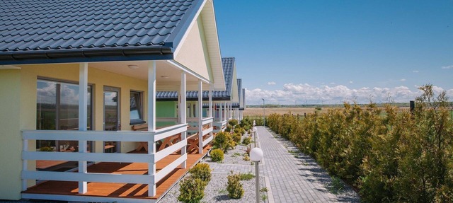 Comfortable, single-story houses with terraces in Bobolin