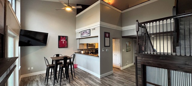 Completely Updated Condo-Resort Living on Lake Monroe w/Pool, Golf + Golf Cart in Bloomington