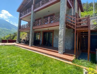 Copper villa in Macka