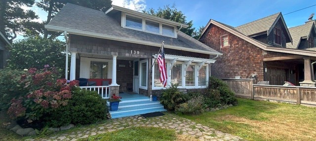 Cornell Cottage 1915 - Historic Gem! in Cannon Beach