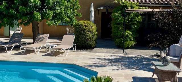 Cotignac - Wonderful Provencal Villa with pool and mature gardens, Sleeps 6 in Cotignac