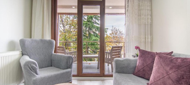 Cozy 1BR & Sofabed with Two Inviting Balconies in Beylikduzu