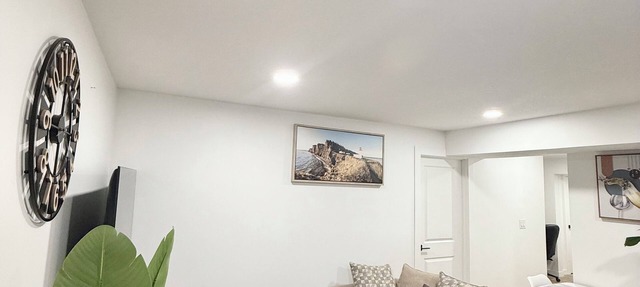 Cozy 2 Bedroom Suite Close to Amenities in Edmonton