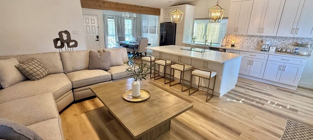 Cozy 3/2 w/Master Suite+Elegant Jurassic Themed Room. Minutes from attractions. in Frisco
