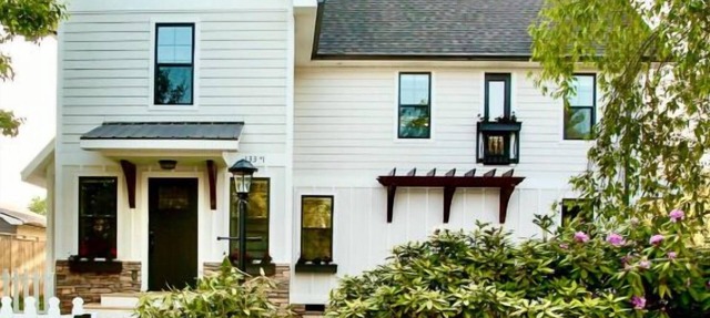 Cozy Downtown Retreat: 5 Star Beds | HT-Sauna Spa in Black Mountain