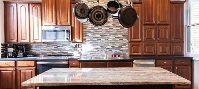 Cozy Elegant Bungalow on Bardstown Rd-Nulu in Louisville