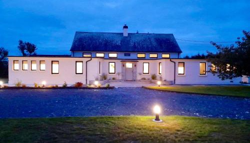 Dillon School House - Luxury in the countryside in Roscommon