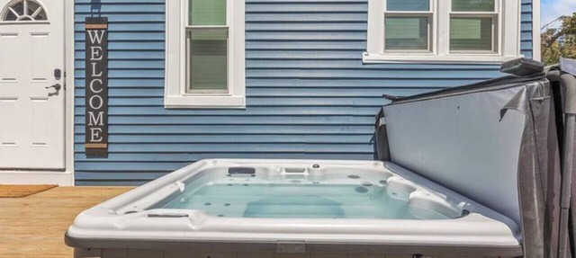 Dog Friendly | Big Groups | HotTub-all yr in Bay City
