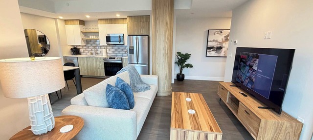Downtown Waterview, 2 BR/2 Bath with 6 appliances in Halifax