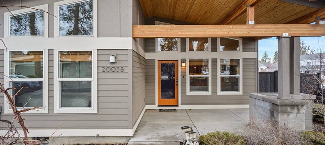 Dwell 30 Day Minimum in Bend