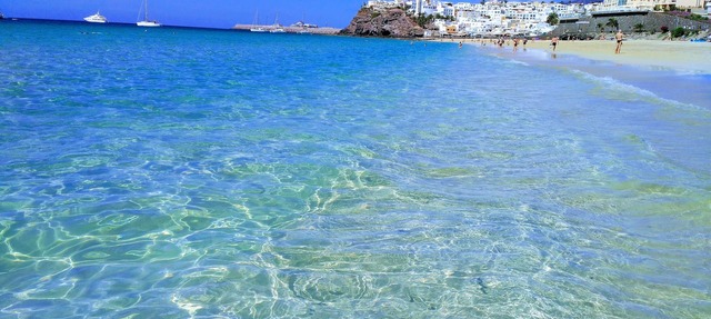 Apartment 2/4p on the 1st line of the sea, overlooking the beach, swimming pools, equipped. WIFI in Morro Jable (Jandía) - Fuerteventura