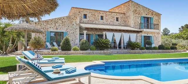 EXCLUSIVE FINCA (UP TO 12 PERSONS), WITH POOL, SAUNA, BBQ, WIFI, PRIME LOCATION! in Algaida
