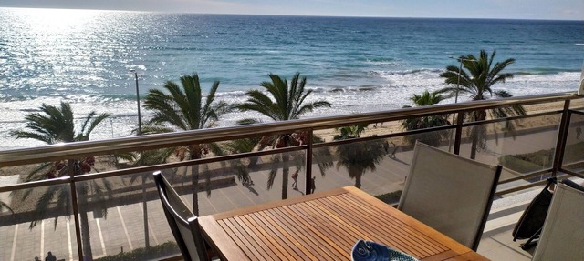 FANTASTIC PENTHOUSE BEACHFRONT in Calafell