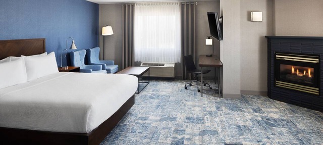 Four Points by Sheraton Edmonton South in Edmonton