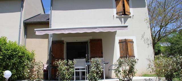 House 3 Rooms, duplex, mezz. 6 persons with 2 bedrooms, 2 bathrooms in Saint Geniez D'olt Et D'aubrac