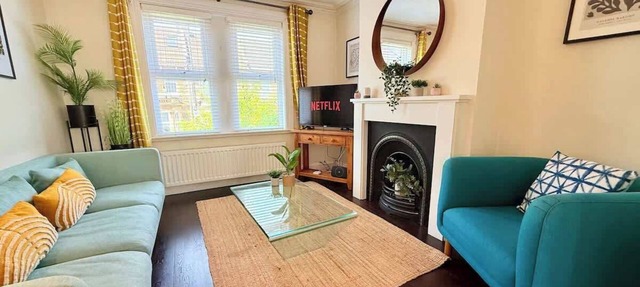 The Avenue - Sleeps 9 -Close2City - Free Parking in Bath and North East Somerset