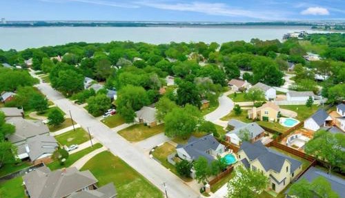 Grapevine Oasis, with Pool in Grapevine