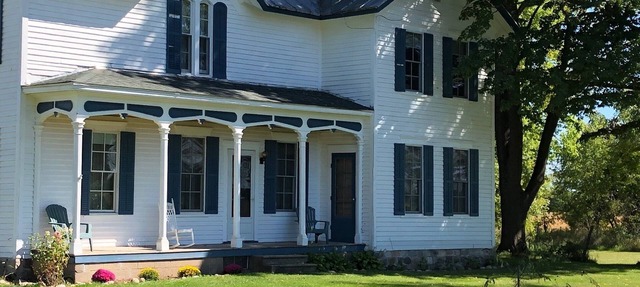 Have a Summer Holiday in Country Farmhouse in Schoolcraft