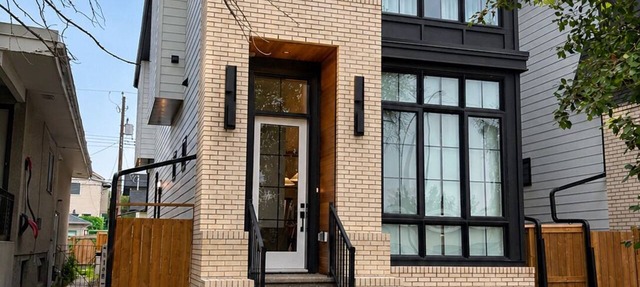 Haven on 54th | Modern Luxury Retreat | 3BR 2.5BA Sleeps 6 in Calgary