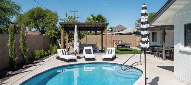 Hazelwood | Old Town Scottsdale w/Pool + Ping Pong + Sleeps 10 in Scottsdale