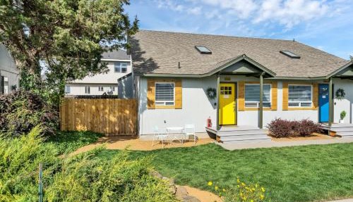 Hello Mellow Yellow in Bend