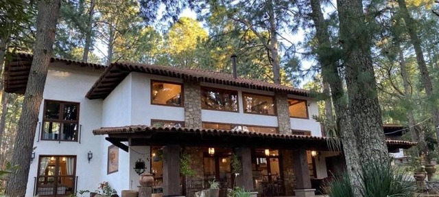 Hermosa cabaña en excelente ubicación muy cerca del centro del pueblo! in Tapalpa