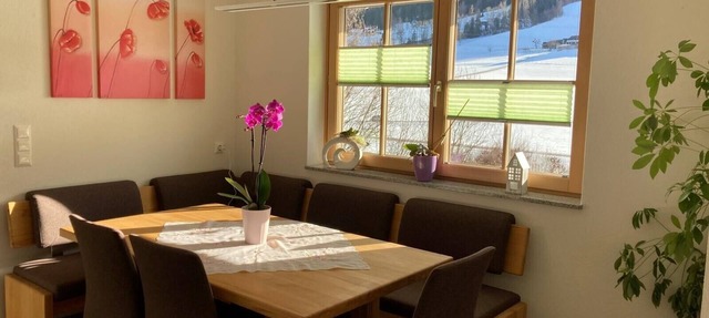 Holiday Home 'Bei Schönwetter' with Mountain View, Private Terrace & Wi-Fi in Bleiberg