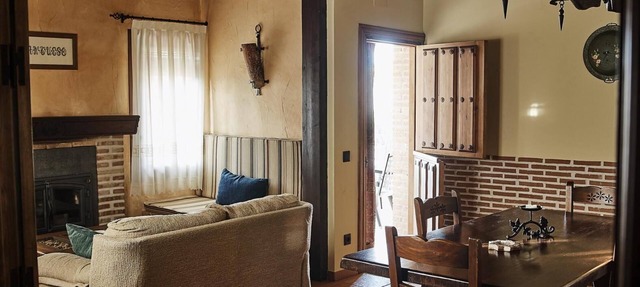 Holiday Home 'El Cantueso 1' with Mountain View, Wi-Fi and Air Conditioning in Hontanar