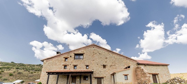 Holiday Home 'Masía Casa Rullo' with Mountain View, Private Terrace and Wi-Fi in Allepuz