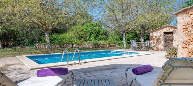 Holiday Home Ses Tendes with Wi-Fi, A/C, Pool, Garden & Terrace; Parking Available in Algaida