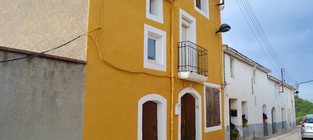 Homerez - House for 6 ppl. with terrace and balcony at Sant Pere Sacarrera in Sant Pere Sacarrera