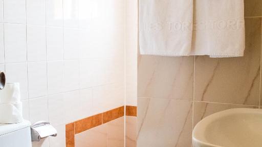 Hostal Las Torres in Martorell