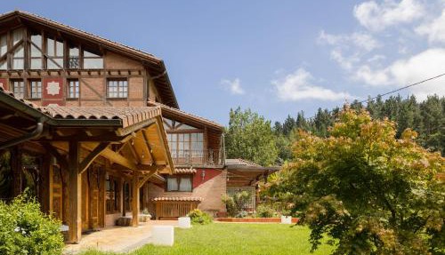 Hotel & Spa Etxegana in Zeanuri