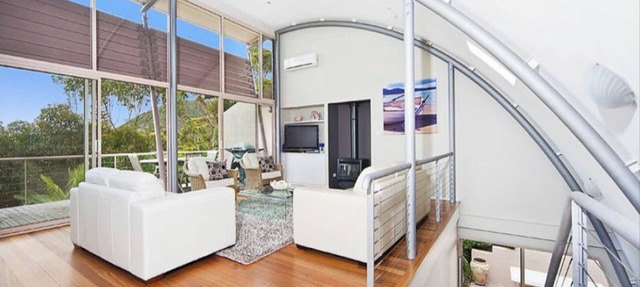 Immaculate designer house-sweeping views over iconic Blueys Beach 3min walk away in Blueys Beach