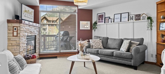 InstantSuites-Romantic Mt. View Suite-Banff in Canmore
